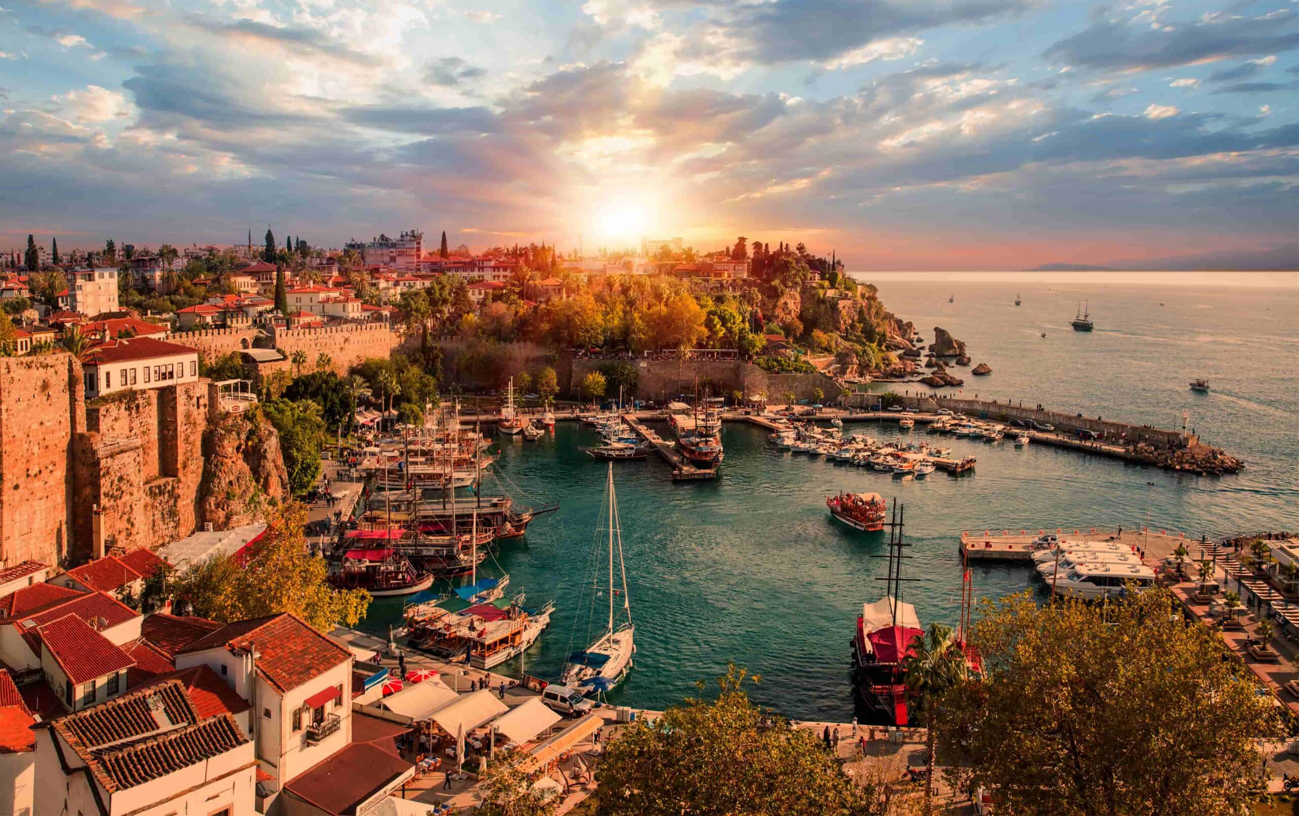 Antalya’da Ayrıcalıklı Bir Yolculuk